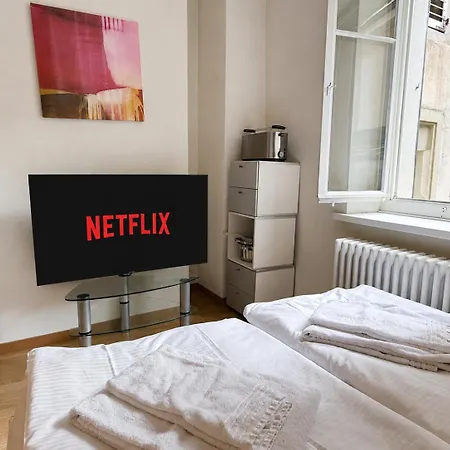 Cozy In The Heart Of - Stork 25 Apartament