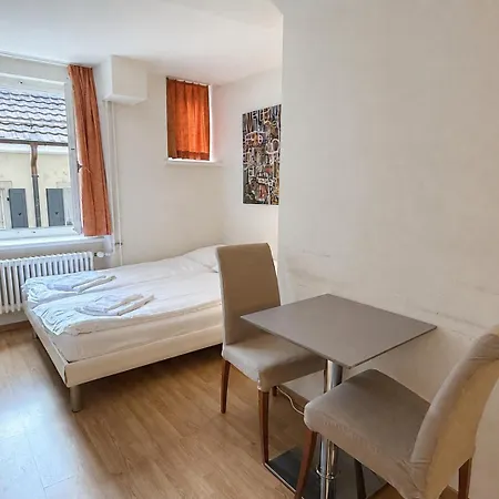 Cozy In The Heart Of - Stork 25 Apartament