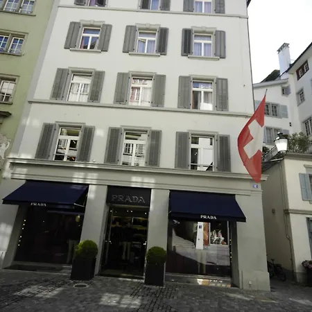 Cozy In The Heart Of - Stork 25 * Zurych